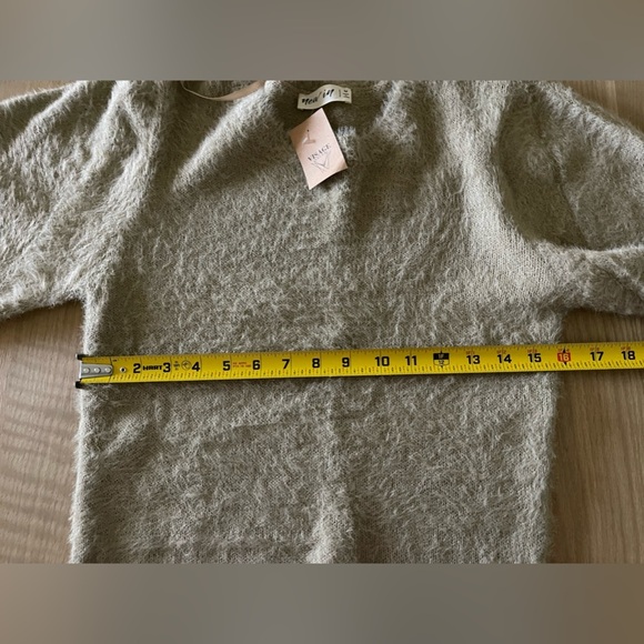 Tan Fuzzy Faux Mohair Crewneck Sweater, Size Medium•••NWT, Cute Teddy Style - Picture 9 of 10